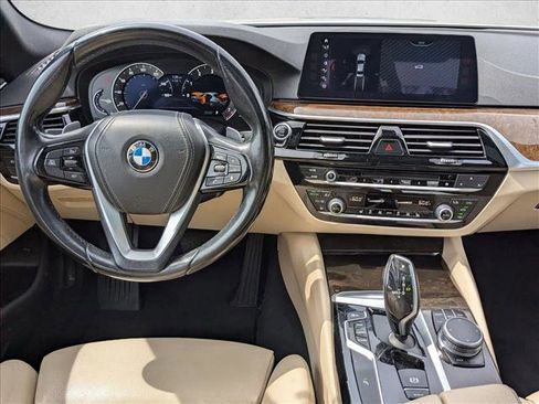 Used 2017 BMW 530i RWD image 18