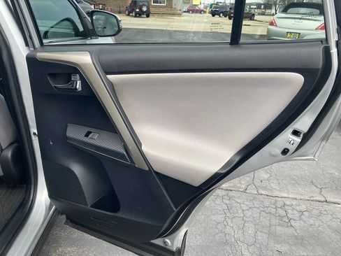 Used 2015 Toyota RAV4 XLE image 33