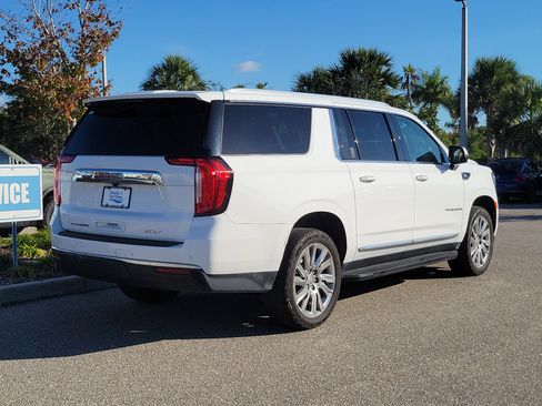 Used 2021 GMC Yukon XL SLT w/ SLT Luxury Plus Package image 4