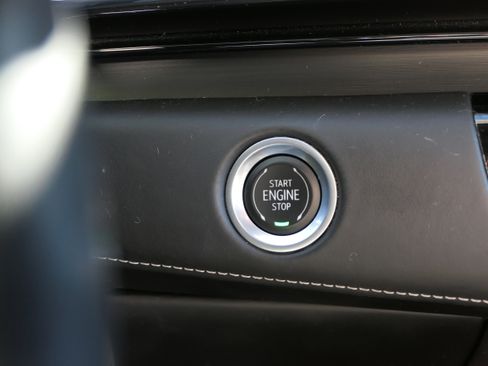 Certified 2023 Cadillac Escalade ESV Sport Platinum w/ Heavy-Duty Trailer Package image 18