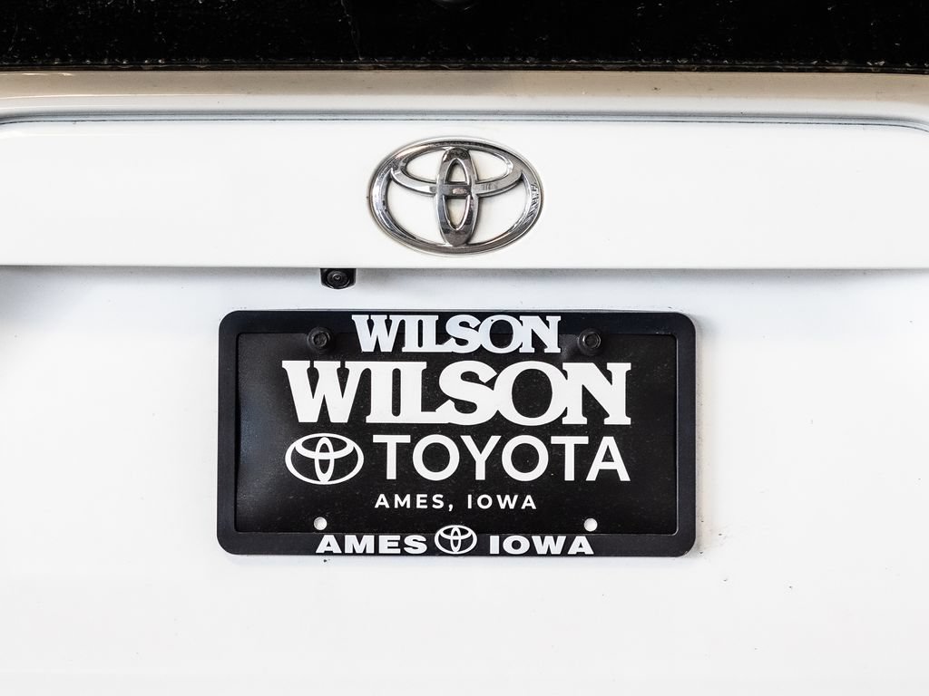 Used 2024 Toyota RAV4 LE AWD/4WD image 6