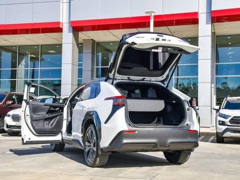 Used 2023 Toyota bZ4X Limited image 27