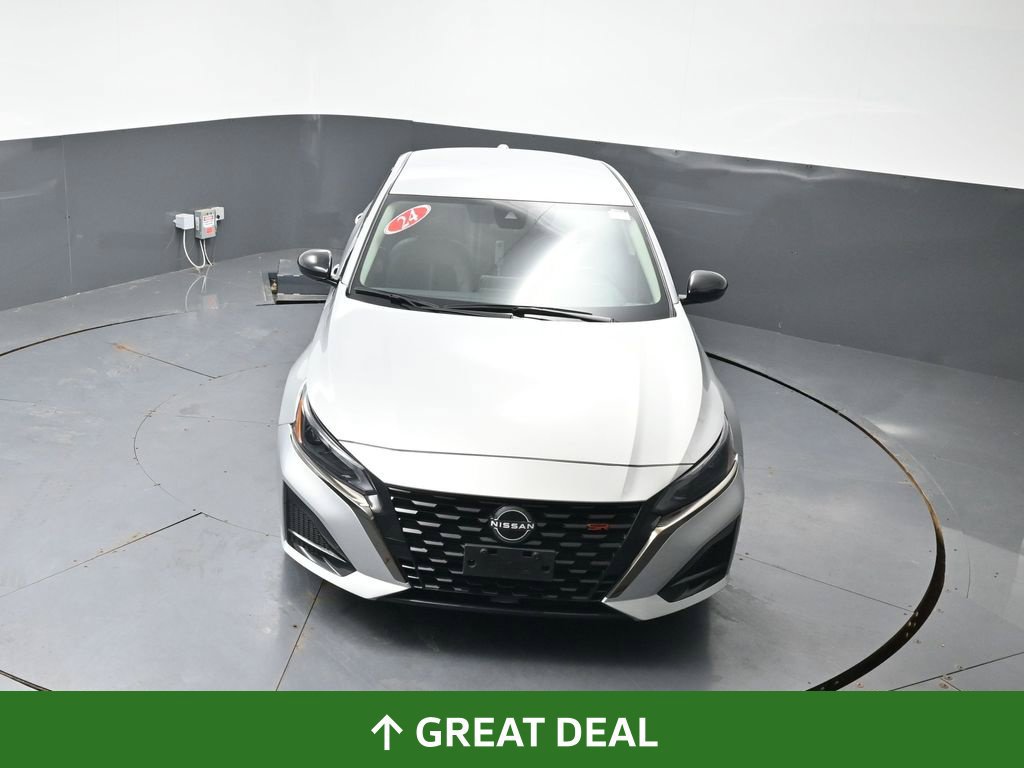 Used 2024 Nissan Altima 2.5 SR FWD image 44