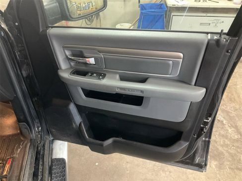 Used 2013 RAM 1500 Big Horn image 19