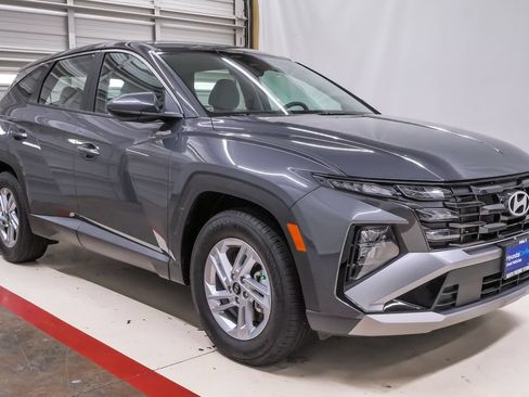 Certified 2026 Hyundai Tucson SE FWD image 5
