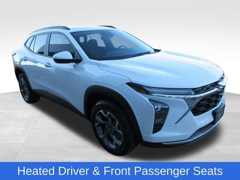 Certified 2024 Chevrolet Trax LT w/ Driver Confidence Package FWD image 7