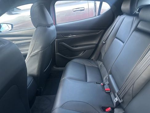 Used 2022 MAZDA MAZDA3 s image 7