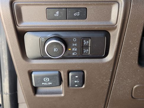 Used 2023 Ford Expedition King Ranch AWD/4WD image 28