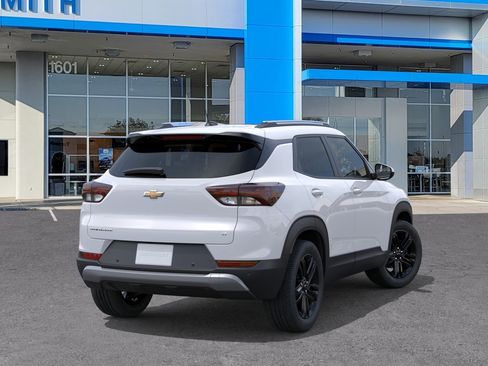 New 2026 Chevrolet TrailBlazer LT w/ Convenience Package FWD image 4