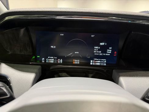 Used 2020 Lincoln Navigator Reserve w/ Luxury Package AWD/4WD image 25