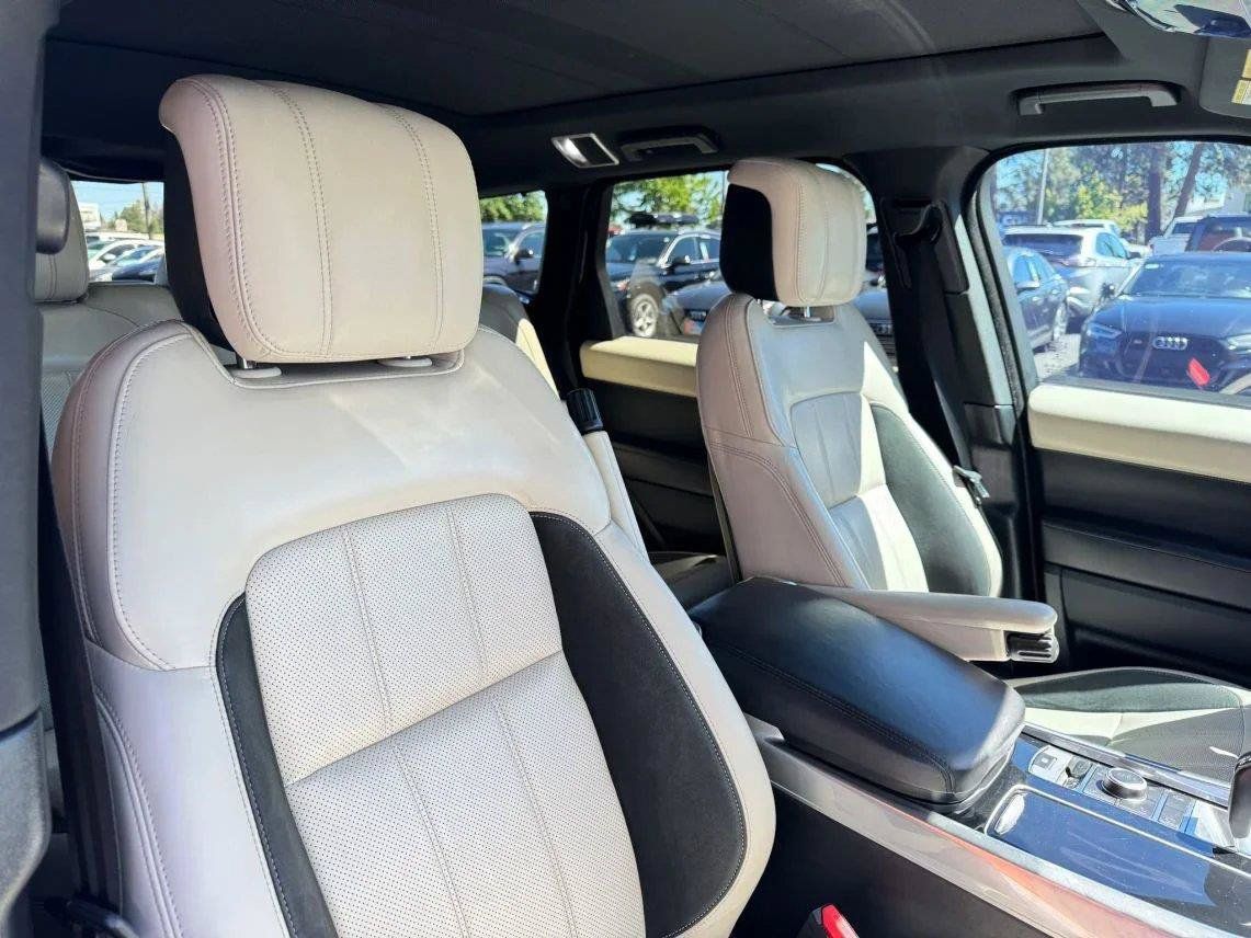 Used 2019 Land Rover Range Rover Sport Supercharged AWD/4WD image 24