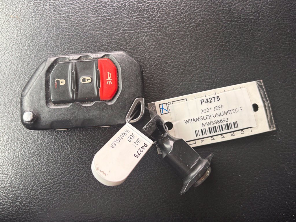 Used 2021 Jeep Wrangler Unlimited Sport AWD/4WD image 33