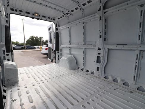 Used 2023 RAM ProMaster 2500 FWD image 15