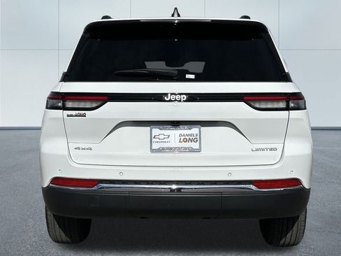 Used 2024 Jeep Grand Cherokee Limited w/ Trailer Tow Package image 4