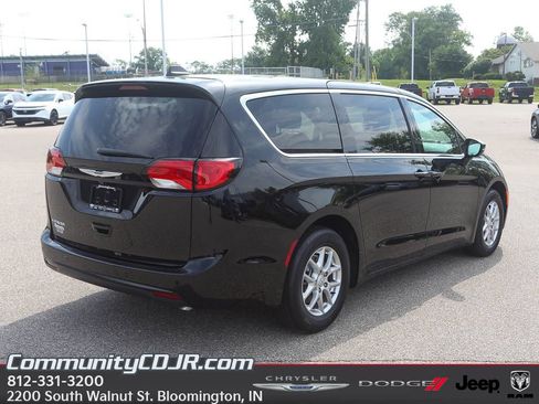 New 2025 Chrysler Voyager LX FWD image 8
