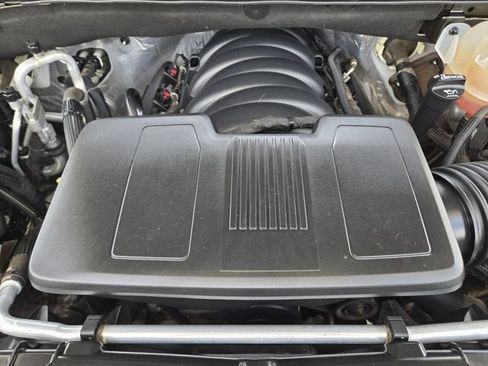 Used 2021 Chevrolet Silverado 1500 LT RWD image 30