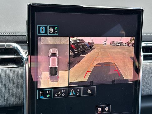 Used 2026 GMC Sierra EV Elevation image 24