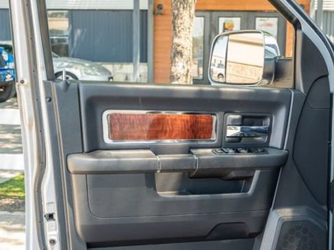 Used 2012 RAM 1500 Laramie RWD image 17