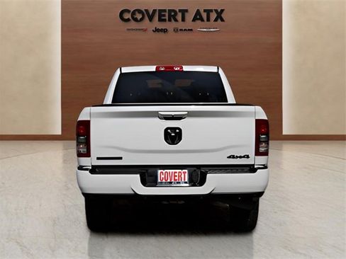 Used 2022 RAM 2500 Big Horn w/ Night Edition image 4