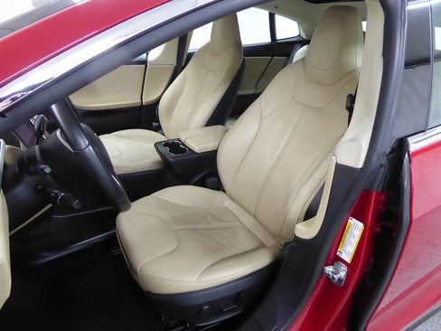 Used 2013 Tesla Model S Performance image 17