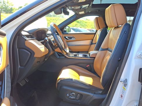Used 2019 Land Rover Range Rover Velar R-Dynamic SE AWD/4WD image 13