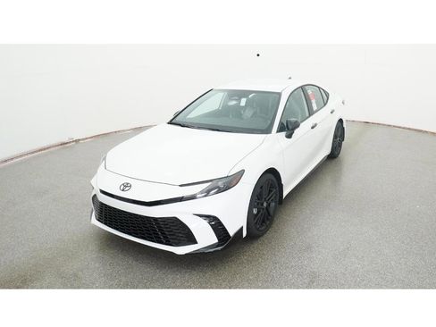 New 2026 Toyota Camry Hybrid image 16