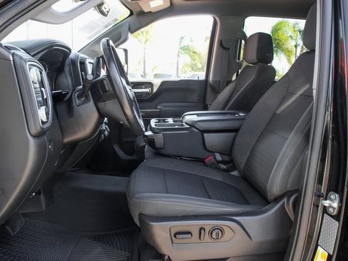 Used 2021 GMC Sierra 3500 SLE w/ SLE Value Package image 15