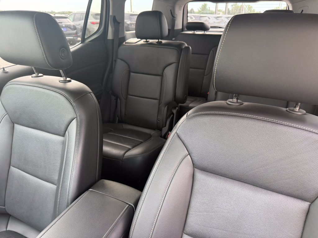 Used 2021 GMC Acadia SLT w/ Elevation Edition AWD/4WD image 22