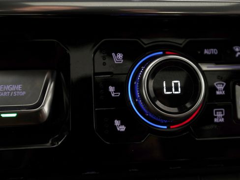 Used 2025 GMC Sierra 3500 Denali Ultimate image 24