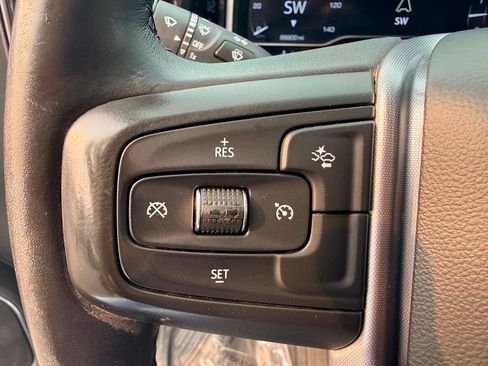 Used 2023 GMC Sierra 1500 SLE w/ Enhanced Capability Package AWD/4WD image 18