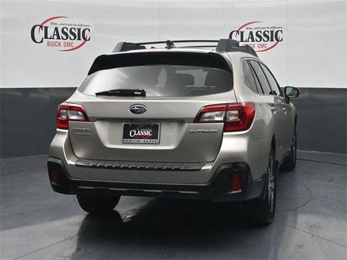Used 2018 Subaru Outback 2.5i Limited image 8