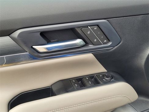 New 2026 GMC Terrain Elevation w/ Elevation Premium Package image 23