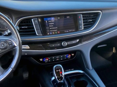 Used 2021 Buick Enclave Avenir image 14