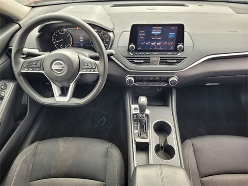 Used 2022 Nissan Altima 2.5 SV image 13
