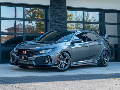 Used 2019 Honda Civic Type R image 1