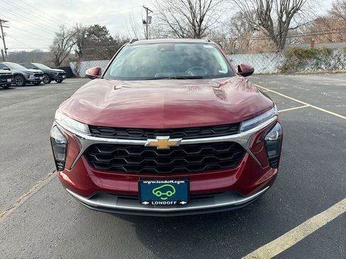 Certified 2025 Chevrolet Trax LT image 24