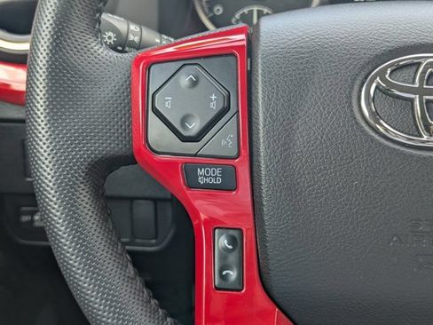 Used 2022 Toyota Tacoma SR5 w/ Technology Package RWD image 21