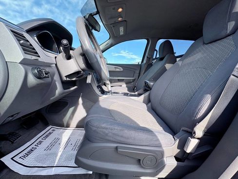 Used 2011 Chevrolet Traverse LS image 10