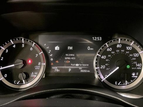 Used 2023 Toyota Highlander XSE AWD/4WD image 22