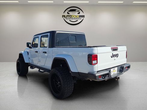Used 2020 Jeep Gladiator Sport image 5
