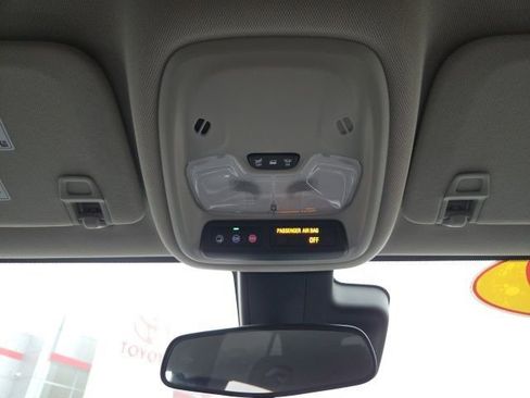 Used 2023 Buick Encore GX Preferred w/ Cold Weather Comfort Package image 21