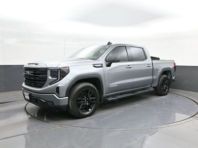 Used 2024 GMC Sierra 1500 Elevation w/ LPO, Elevation Black Package