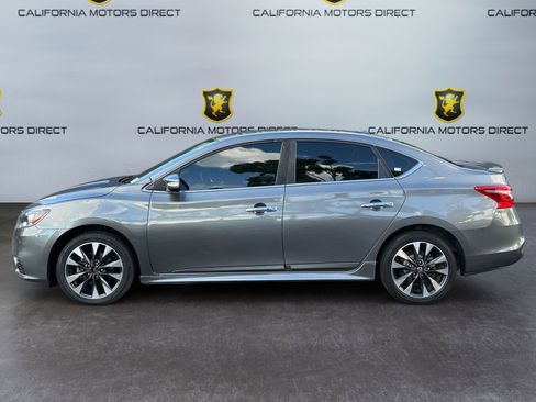 Used 2019 Nissan Sentra SR w/ Exterior Package image 2