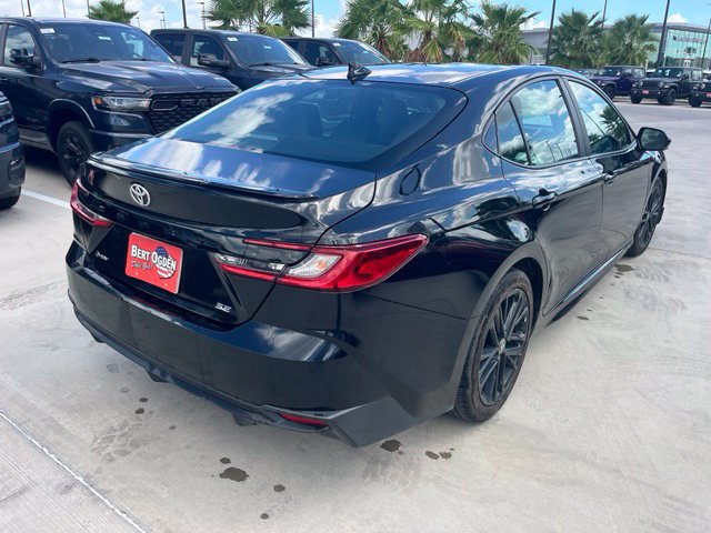 Used 2025 Toyota Camry SE FWD image 6
