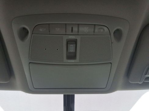 Used 2017 Nissan Murano Platinum image 18