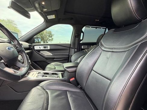 Used 2020 Ford Explorer ST w/ ST Street Pack AWD/4WD image 10