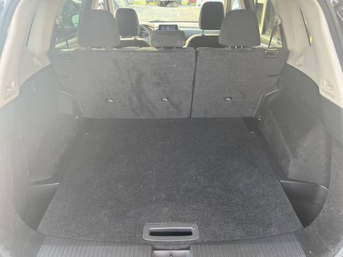 Used 2023 Nissan Rogue S image 30