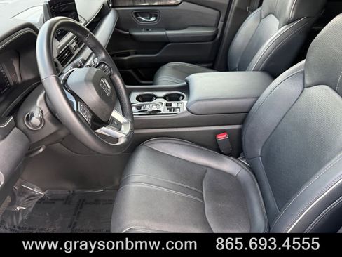 Used 2023 Honda Pilot Elite image 12