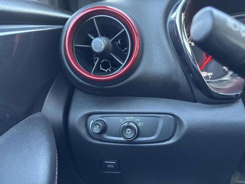 Used 2020 Chevrolet Blazer RS image 37