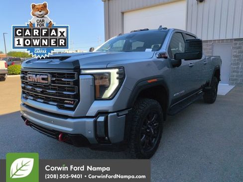 Used 2024 GMC Sierra 2500 AT4 w/ Technology Package AWD/4WD image 7